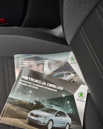 Skoda Octavia cena 48700 przebieg: 167342, rok produkcji 2018 z Olsztyn małe 277